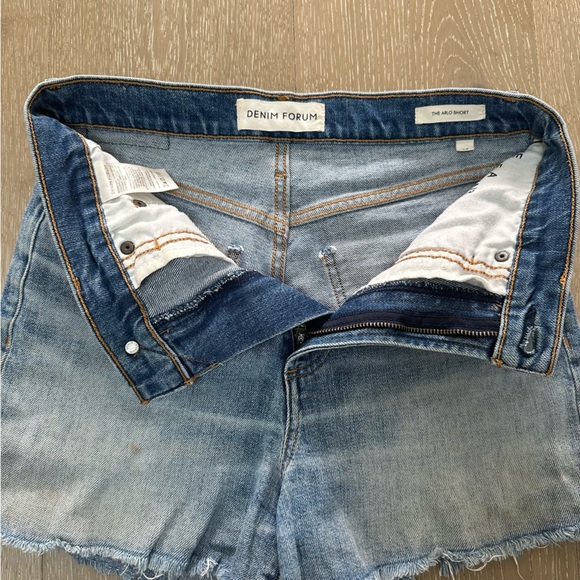 Aritzia Denim Forum High-rise Arlo Shorts Size 28 - Picture 3 of 5